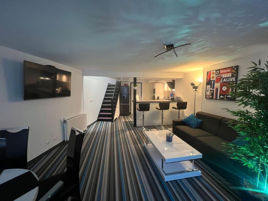 La P'Tite Maison Et Votre Terrasse Prive ! 주앵빌 외부 사진
